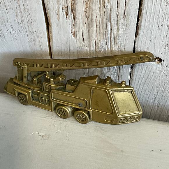 Vintage Brass Ladder Fire Truck Belt Buckle‎ Fireman BROKEN READ - Picture 4 of 7